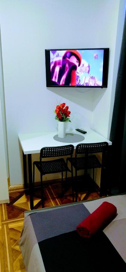 Zpula Center Studio Apartments Ngoại thất bức ảnh