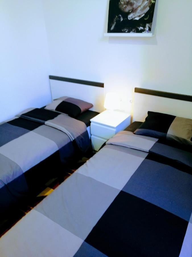 Zpula Center Studio Apartments Ngoại thất bức ảnh