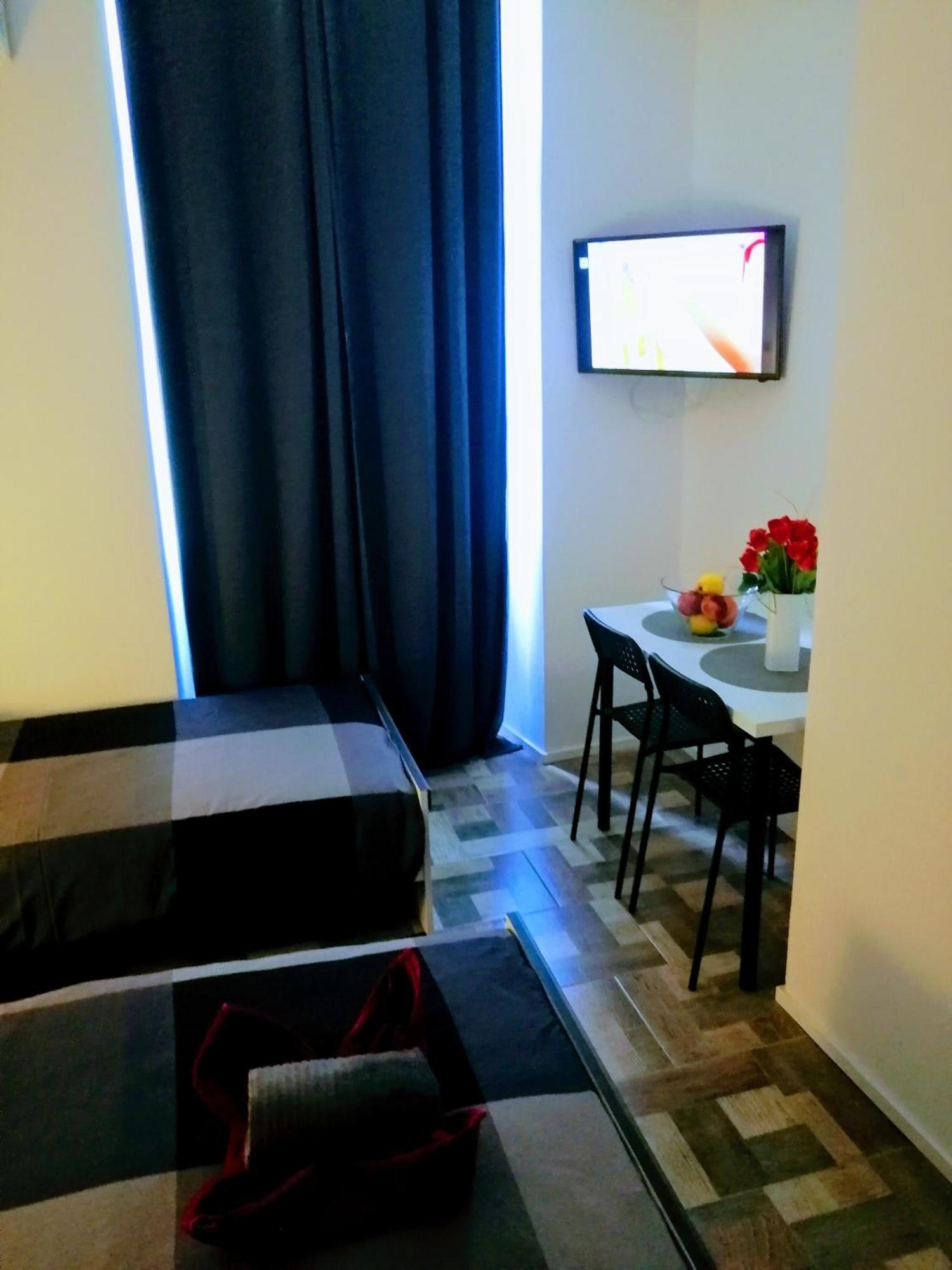 Zpula Center Studio Apartments Ngoại thất bức ảnh